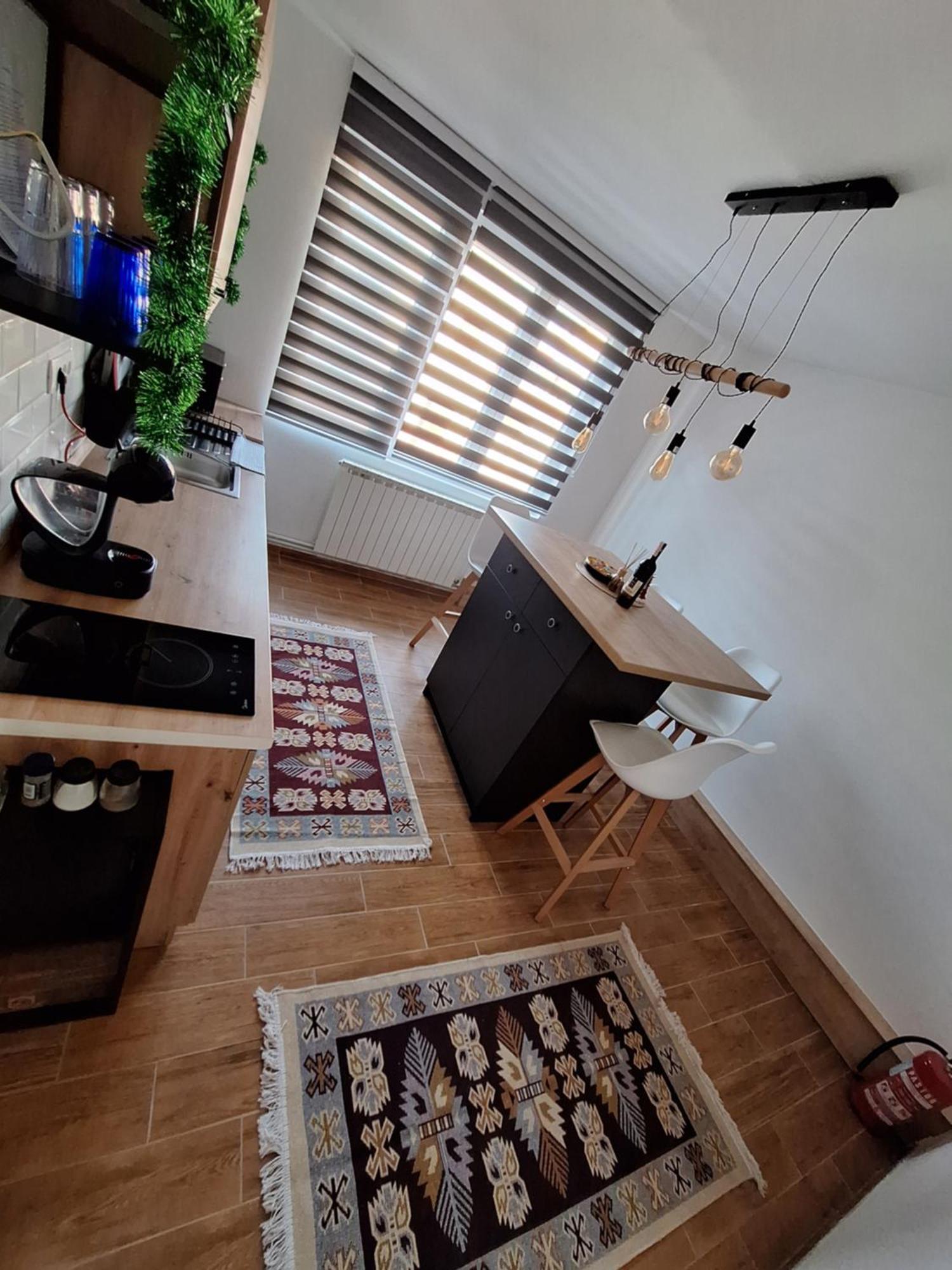 Mak Apartment - Free Parking - Balcony Sarajewo Zewnętrze zdjęcie