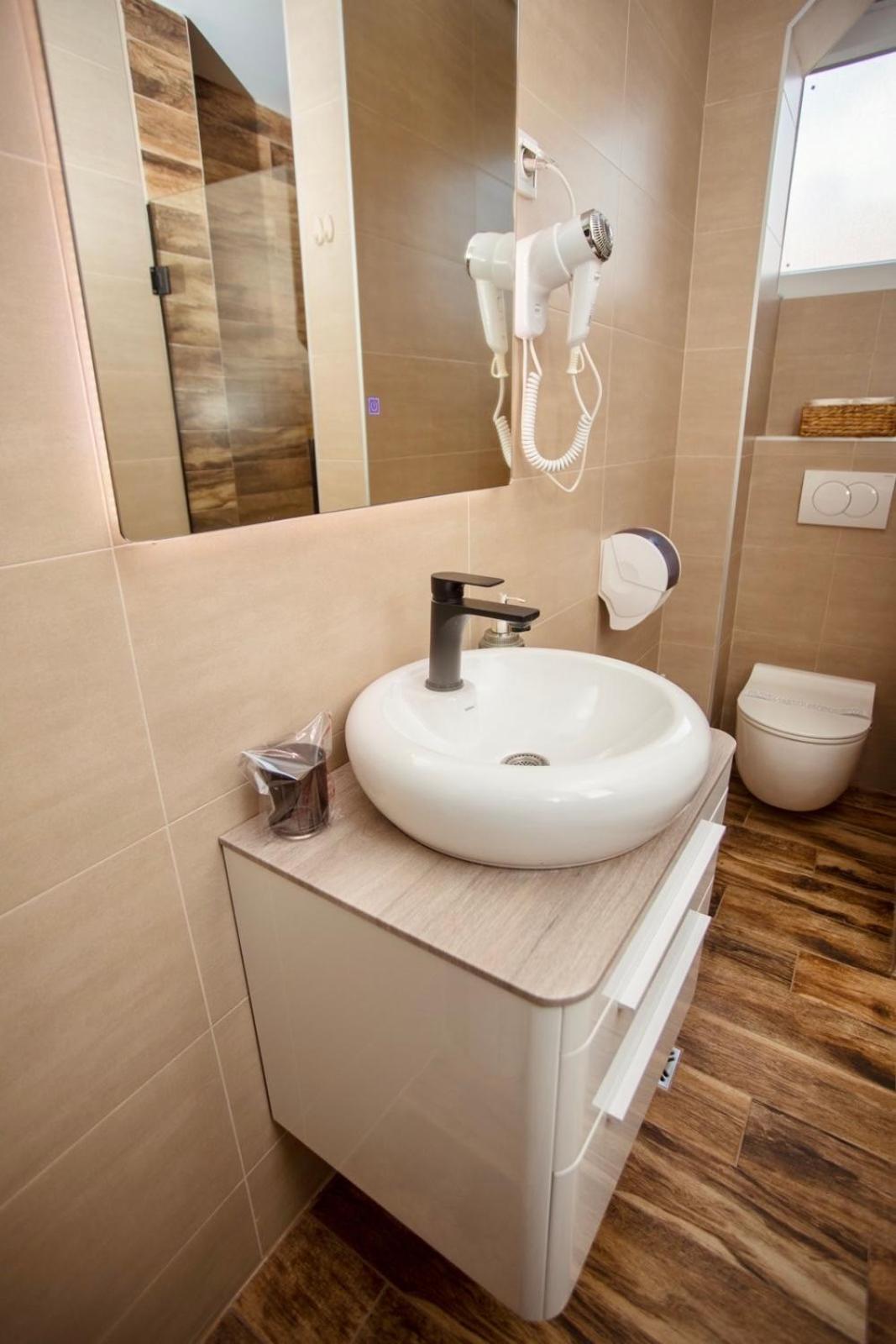 Mak Apartment - Free Parking - Balcony Sarajewo Zewnętrze zdjęcie